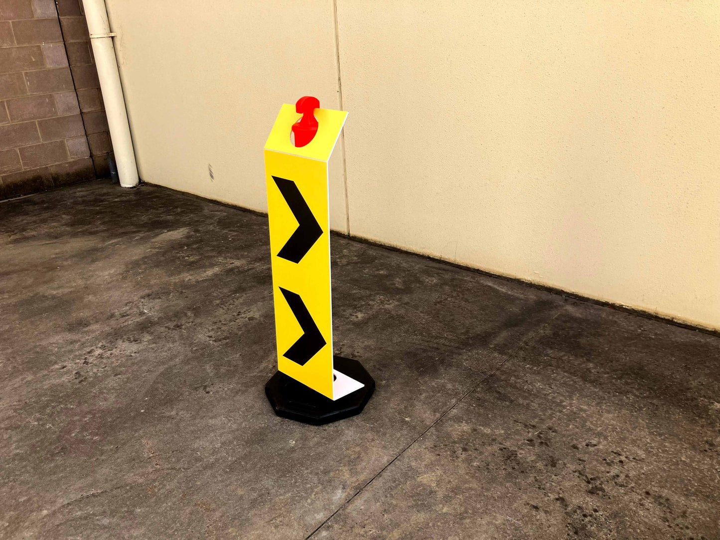 Right Arrow - Corflute Bollard Traffic Signs - New Signs