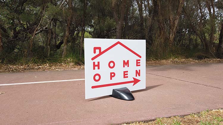 Bigfoot Sign Holder - New Signs